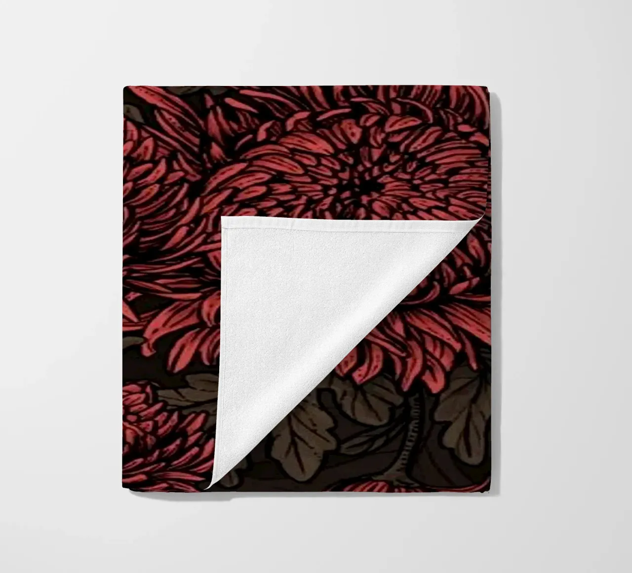 I codirossi nei crisantemi in marrone e rosso telo mare da Painted Nature
