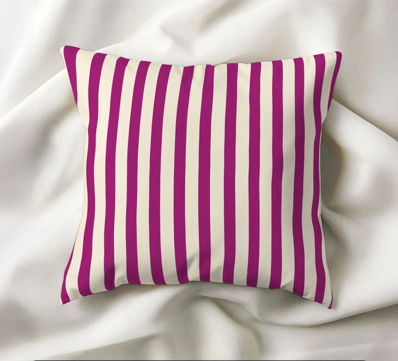 Retro Charming Magenta Stripes cuscino da TijanaArtStudio88