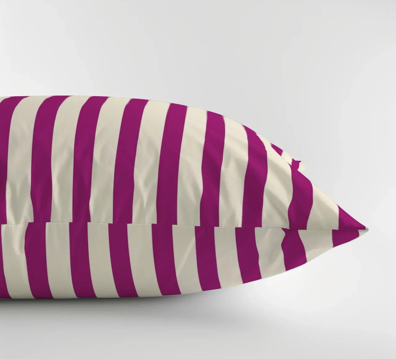 Retro Charming Magenta Stripes cuscino da TijanaArtStudio88