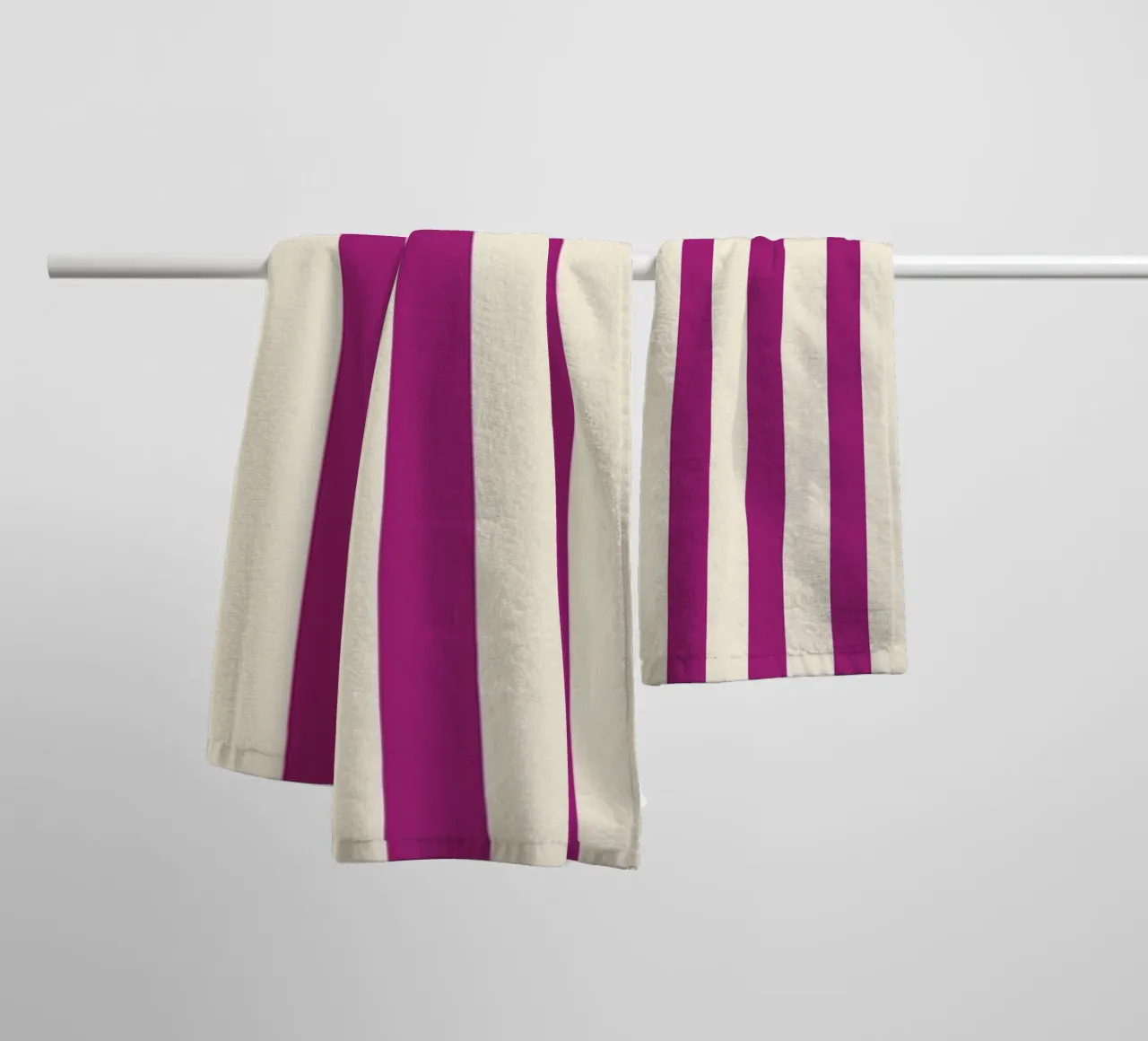 Retro Charming Magenta Stripes asciugamano da bagno da TijanaArtStudio88