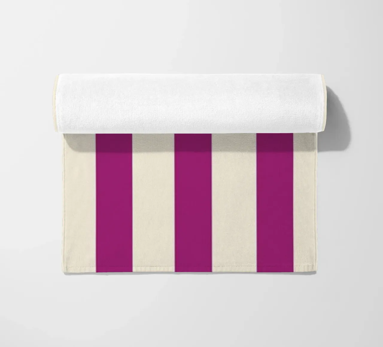 Retro Charming Magenta Stripes telo mare da TijanaArtStudio88