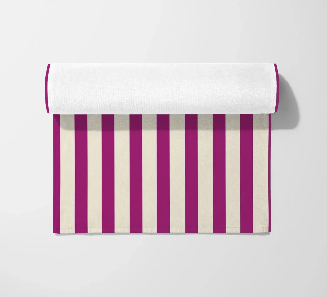 Retro Charming Magenta Stripes telo mare da TijanaArtStudio88