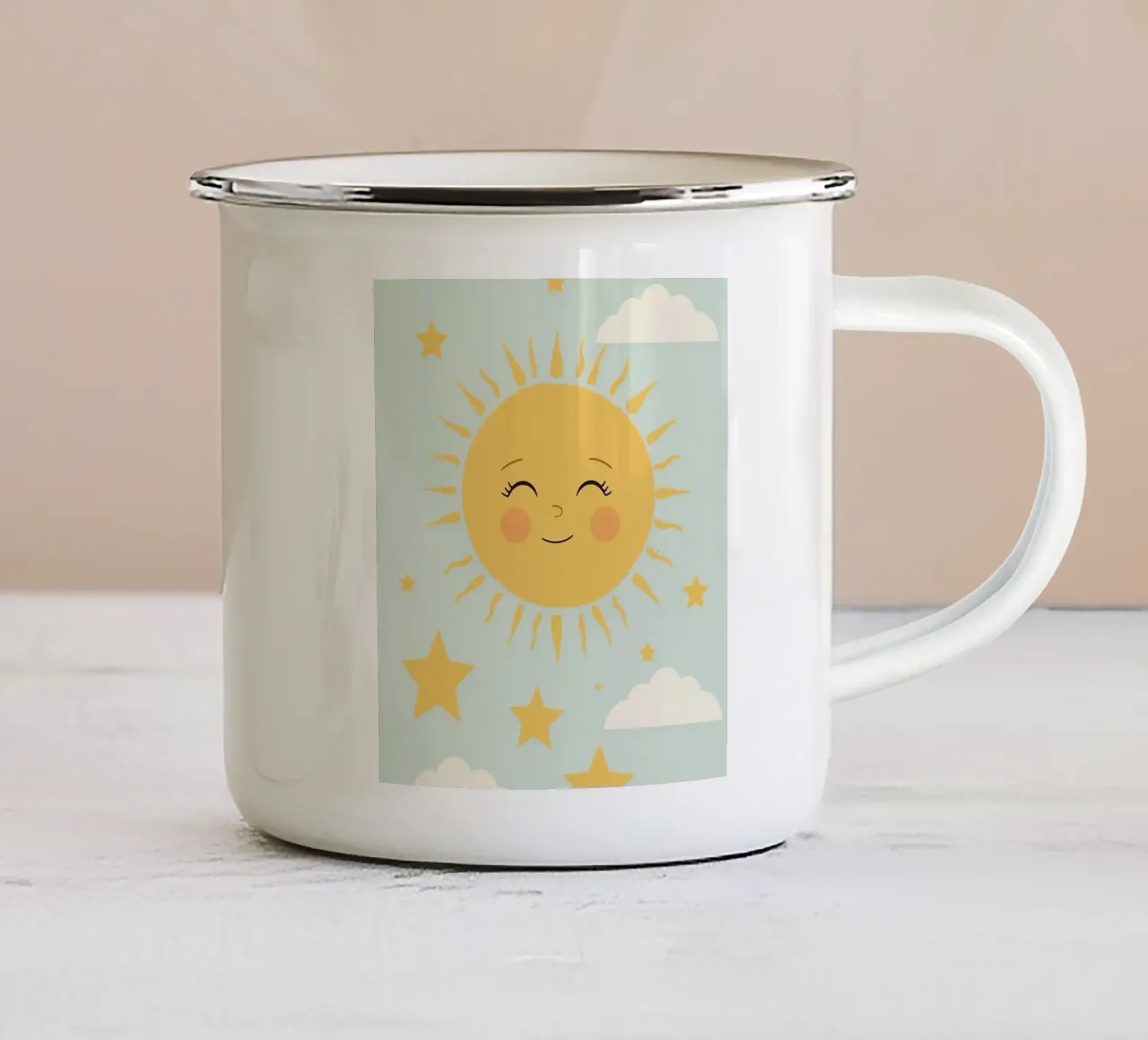 Carino Sole Felice Stelle e Nuvole tazza in smalto da DesignDoodle