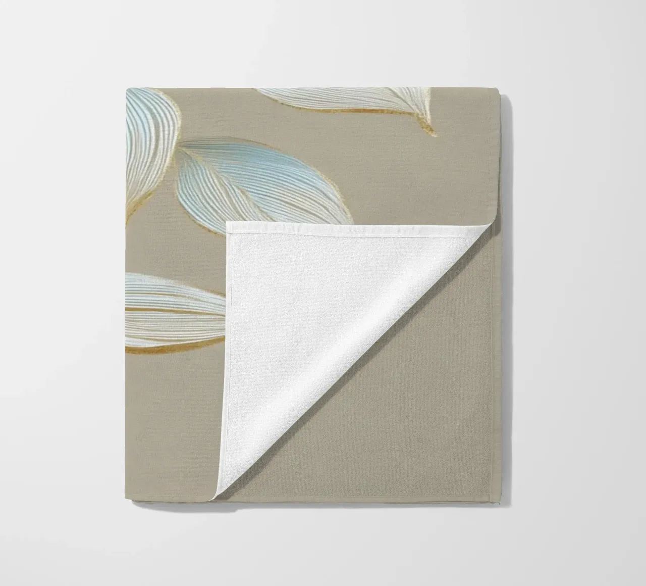 Design a foglie color oro pastello telo mare da Carinaprint