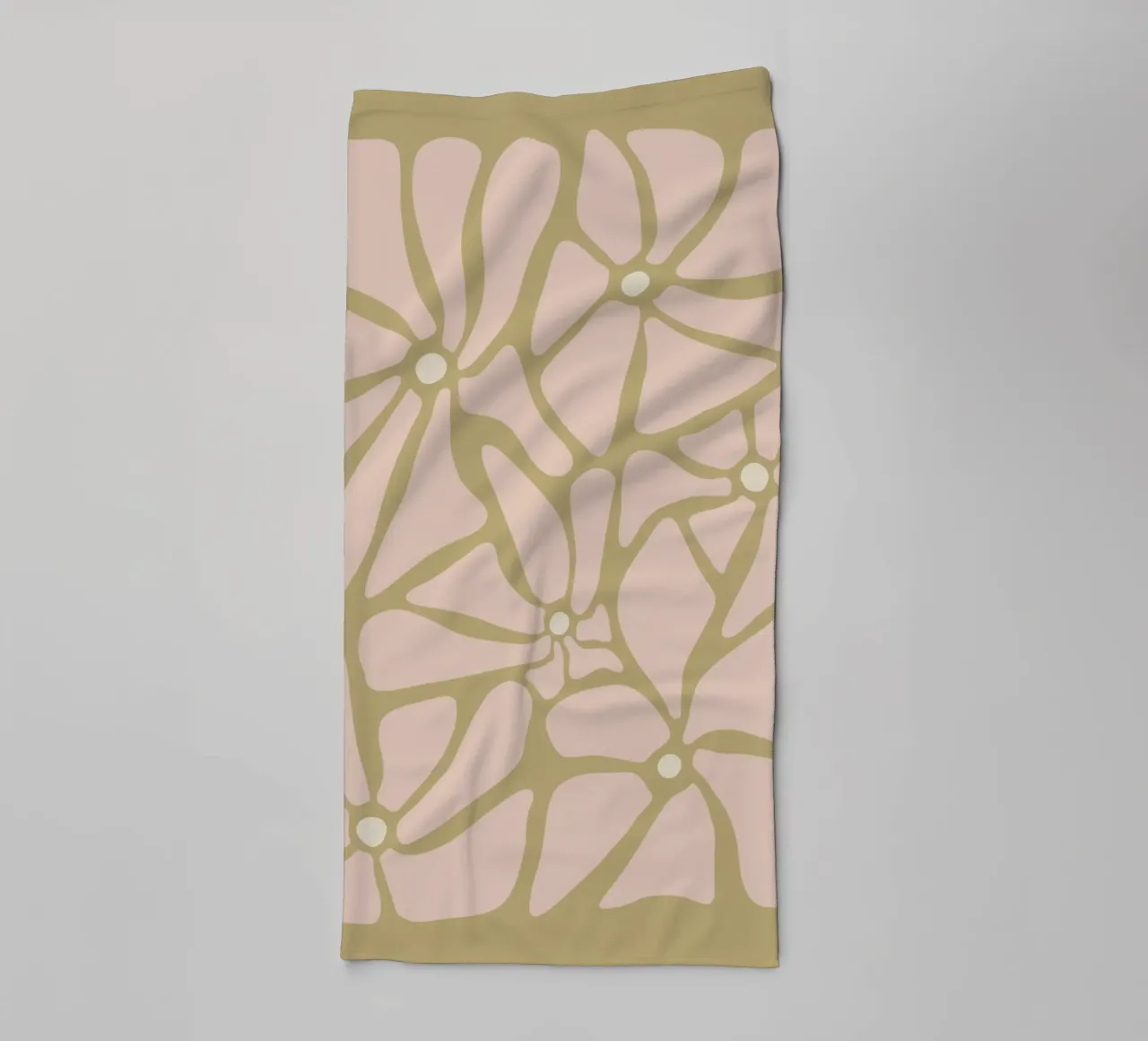 Fiori astratti retrò di metà secolo, rosa, crema e abbronzatura, di tipo trippy asciugamano da bagno da This Wild Soul - Illustration