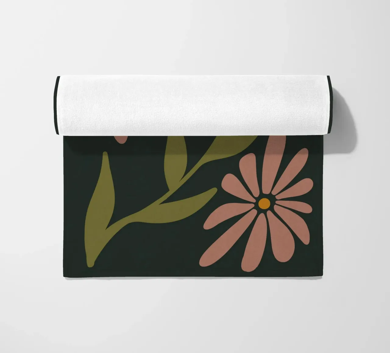 Fiori retrò di metà secolo, rosa, arancione, marrone, verde kaki telo mare da This Wild Soul - Illustration