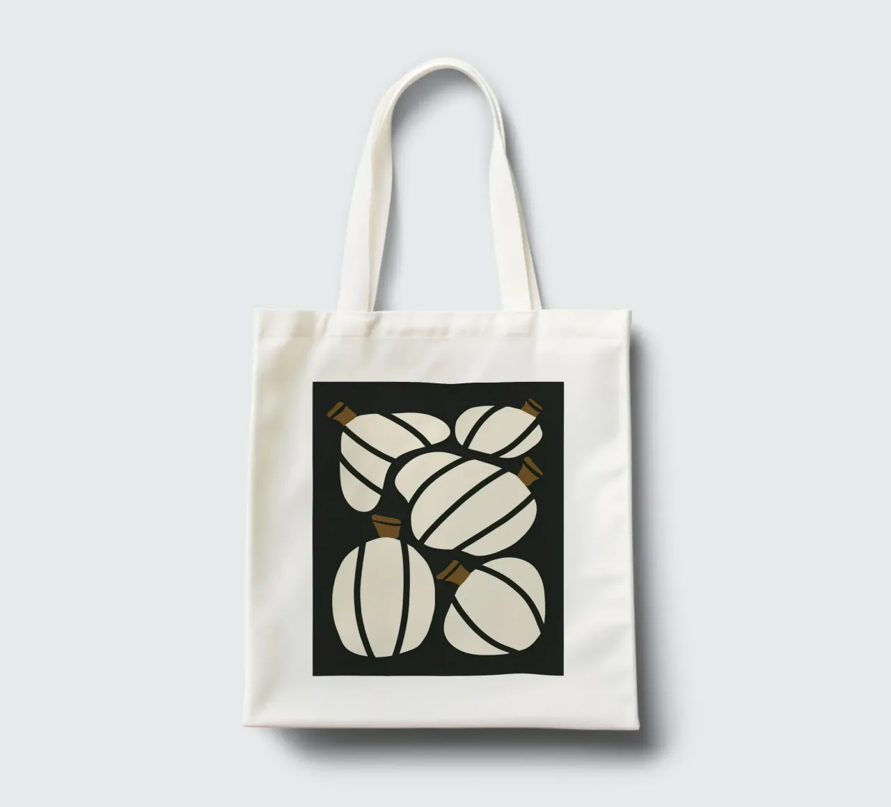 Arte bauhaus di metà secolo in bianco e nero, zucca retrò d'autunno borsa in juta da This Wild Soul - Illustration