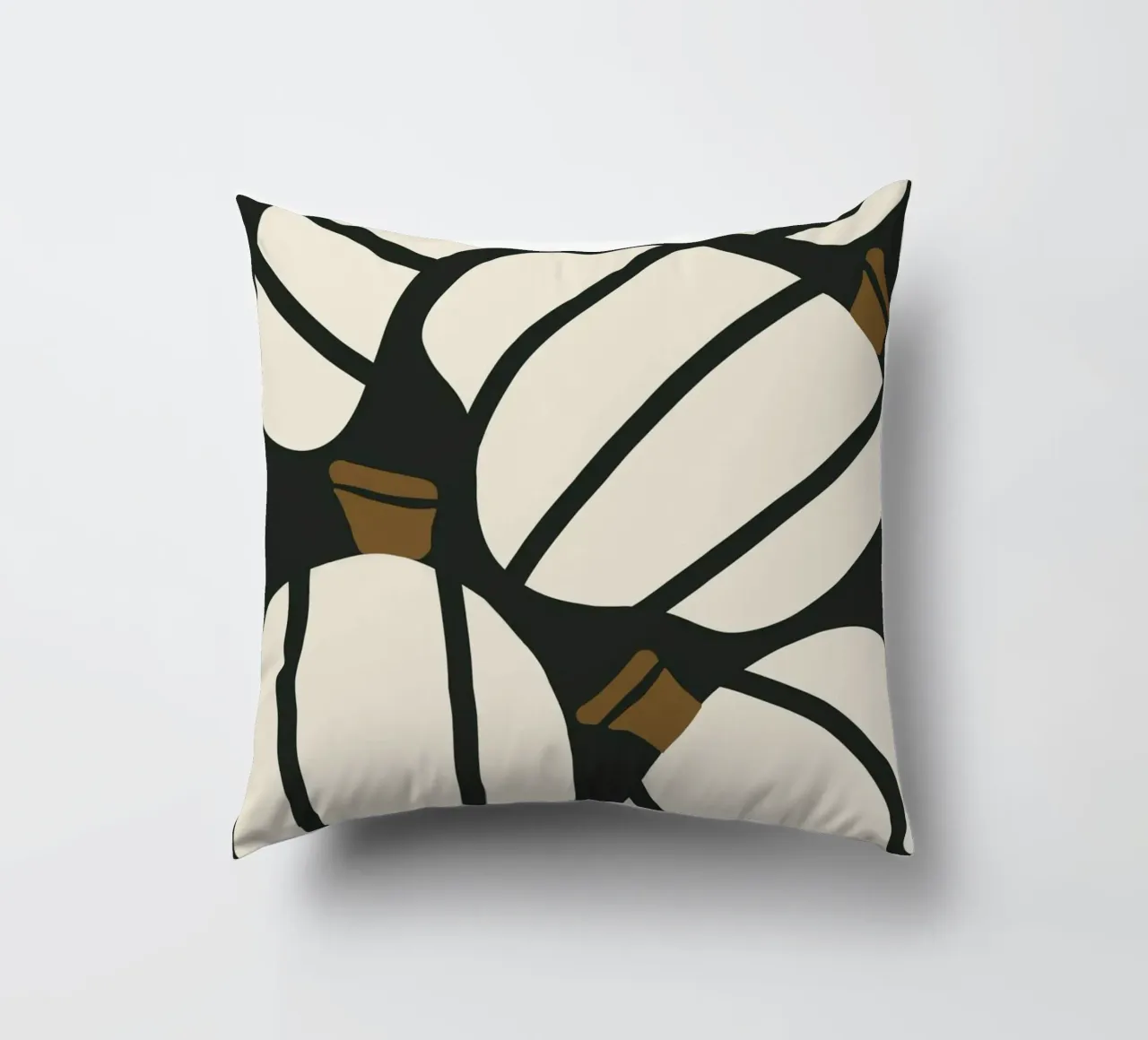 Arte bauhaus di metà secolo in bianco e nero, zucca retrò d'autunno cuscino da This Wild Soul - Illustration