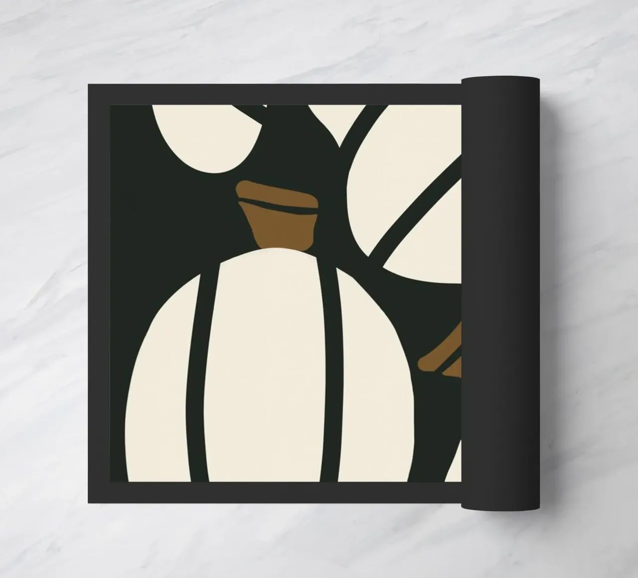 Arte bauhaus di metà secolo in bianco e nero, zucca retrò d'autunno zerbino da This Wild Soul - Illustration