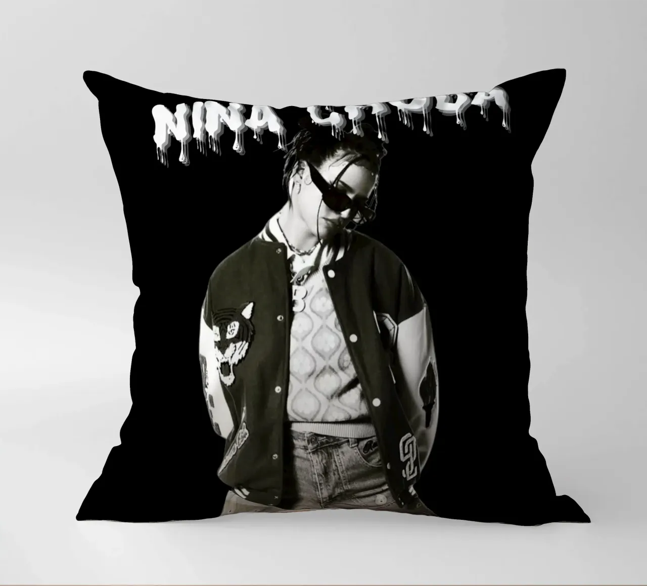 Monochrome Cool V cuscino da vintage