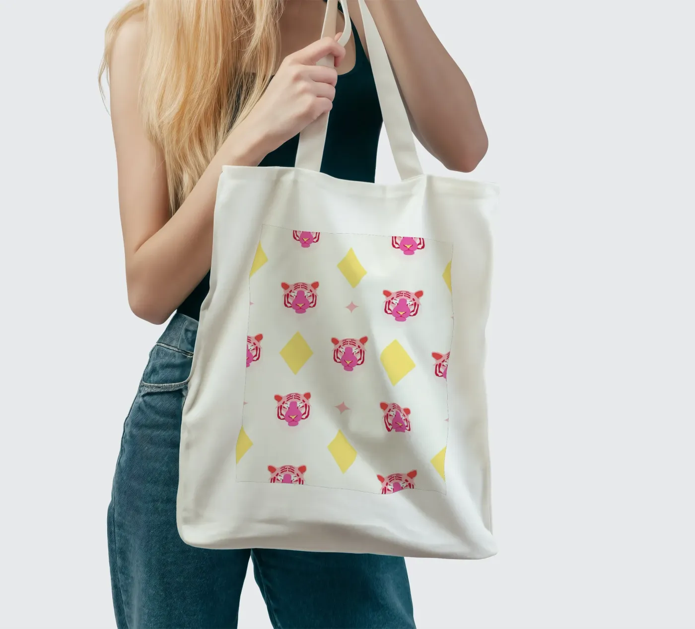 Tiger pattern tote bag by janamossmann