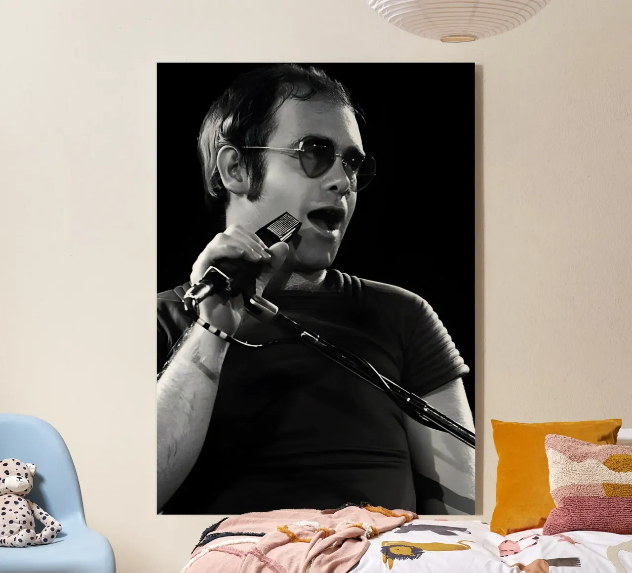 Elton John plexiglass da Type & Tape
