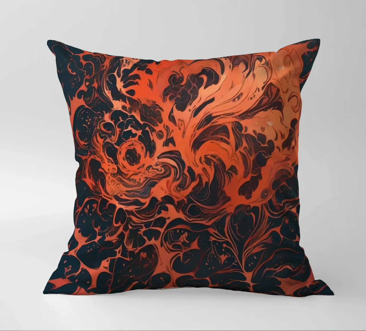 Eternal Sunburst: Un'esplosione astratta di cremisi e oro cuscino da Artistic-shop