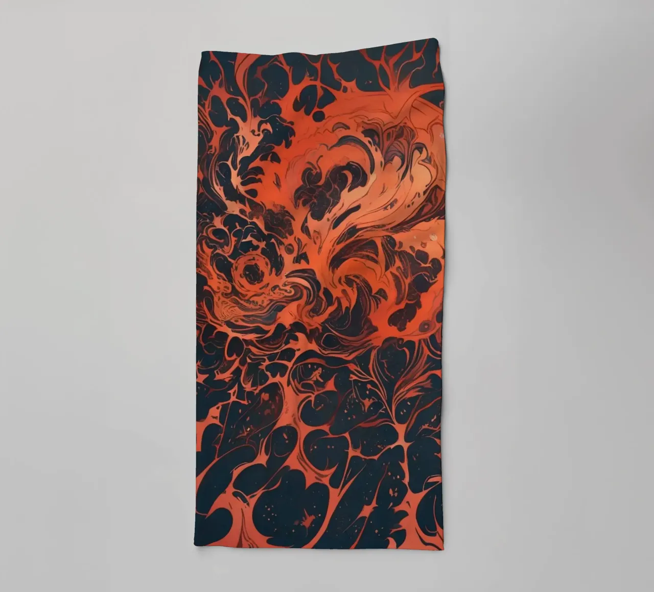 Eternal Sunburst: Un'esplosione astratta di cremisi e oro asciugamano da bagno da Artistic-shop