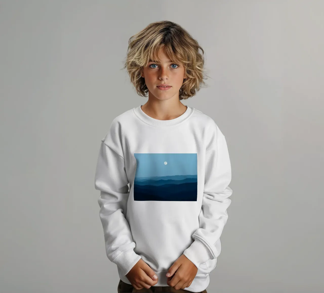 L'abbraccio della serenità: Un'alba di mezzanotte felpa bambino da Artistic-shop