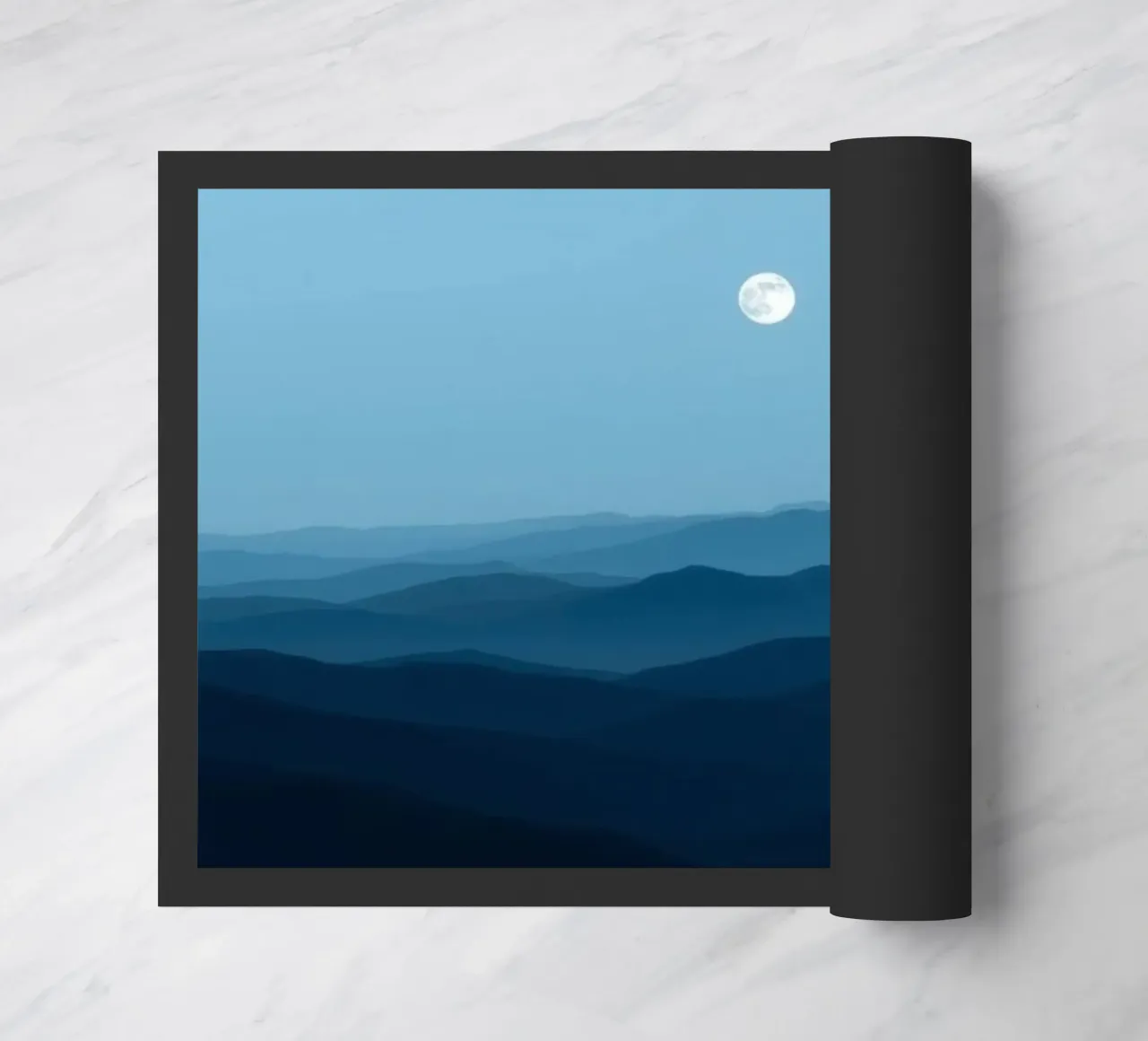 L'abbraccio della serenità: Un'alba di mezzanotte zerbino da Artistic-shop