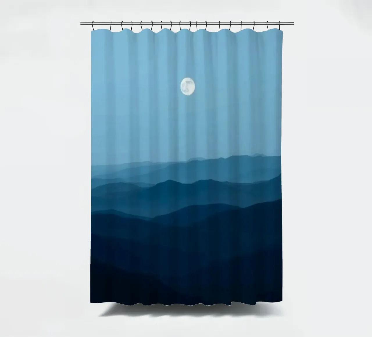 L'abbraccio della serenità: Un'alba di mezzanotte tenda da doccia da Artistic-shop