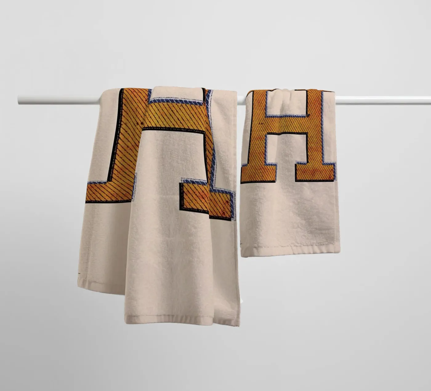 H badhanddoek van Andreas Jarner