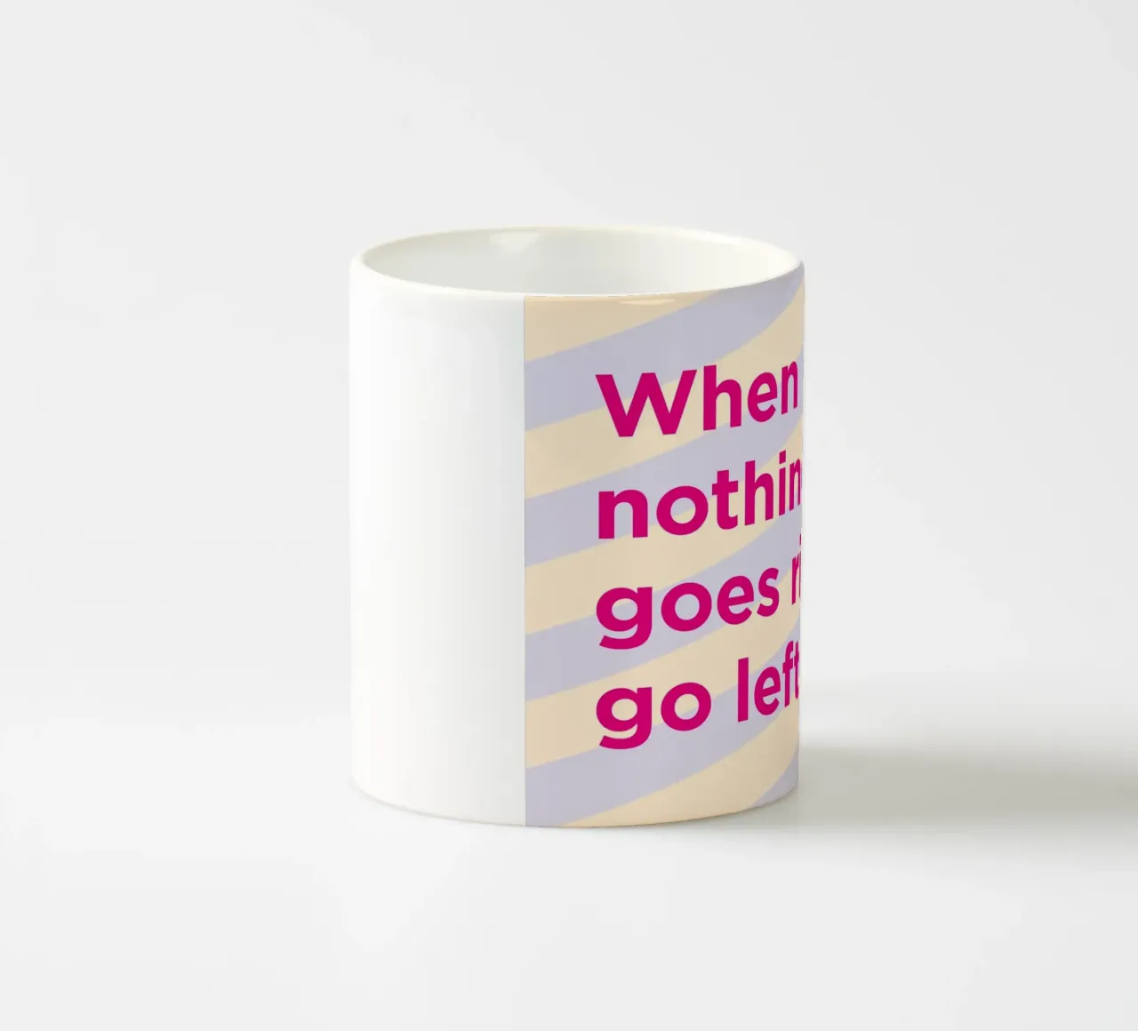 Go left. tazza in ceramica da Art Fart