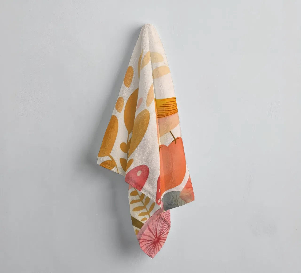 Oiseau jaune fantaisiste dans un jardin de fleurs de champignons Boho serviette de bain de Gentle Echoes Art