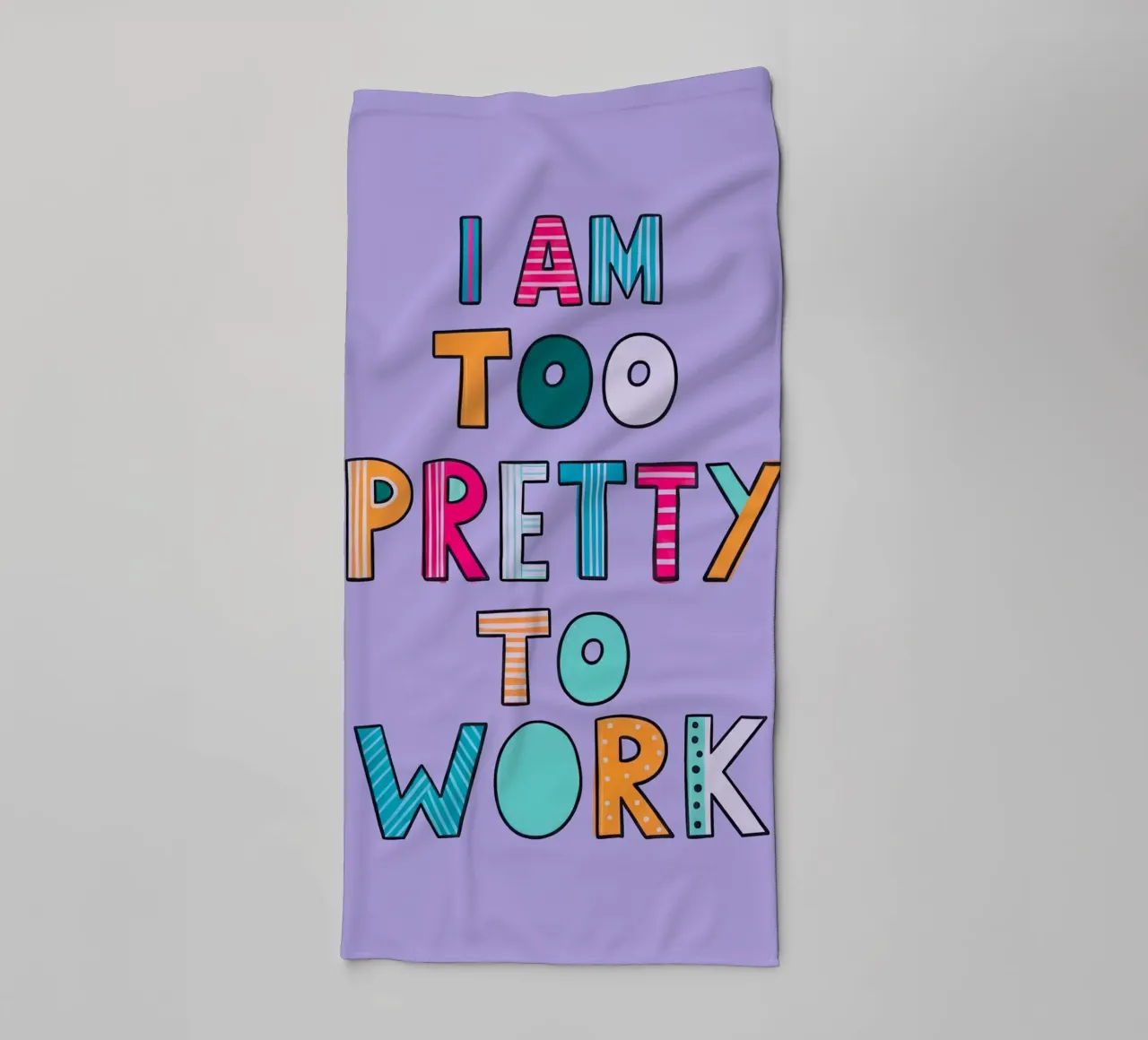 Too Pretty To Work asciugamano da bagno da Attaboy Dsgn