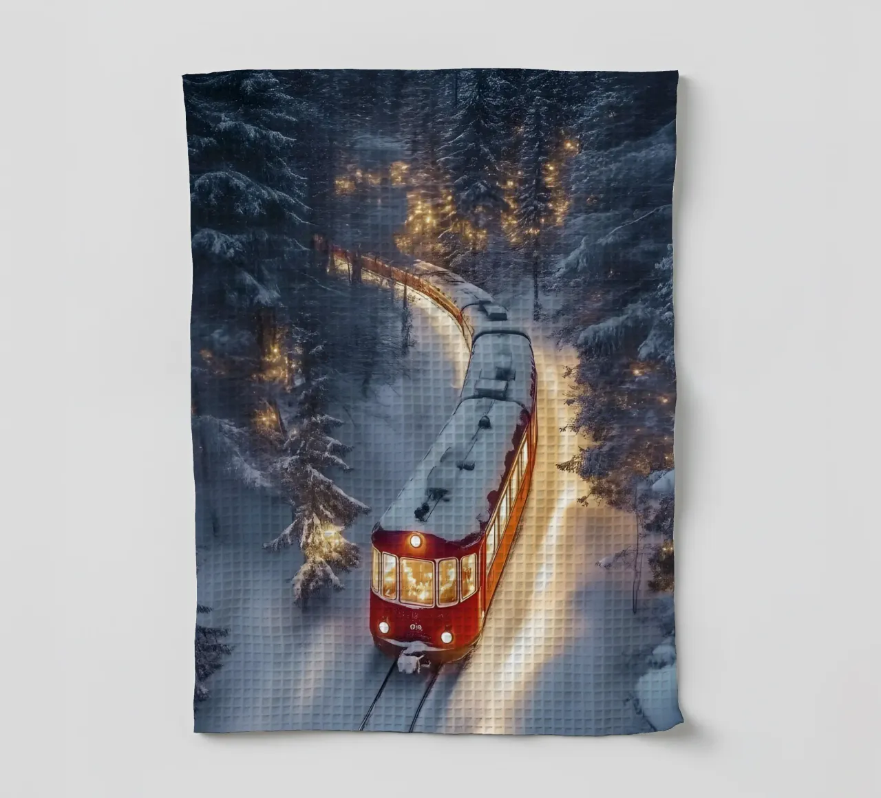 Train d'hiver dans la forêt de lumières - Magie de Noël torchon de Studio Vibe