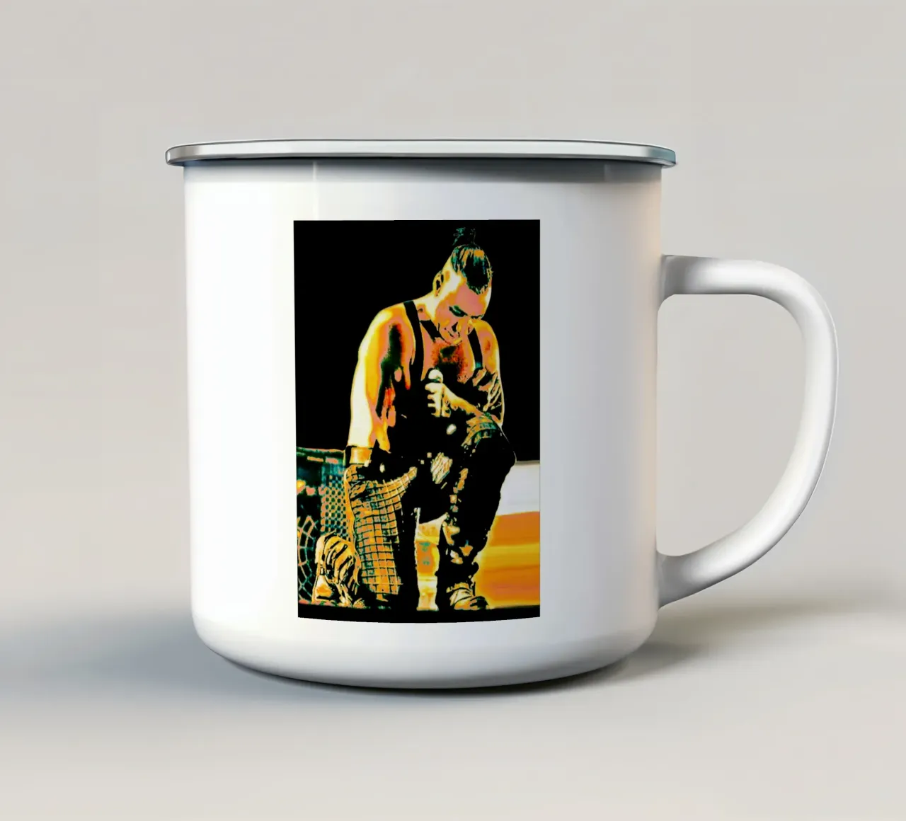 Till Lindemann arte tazza in smalto da Lembayung art