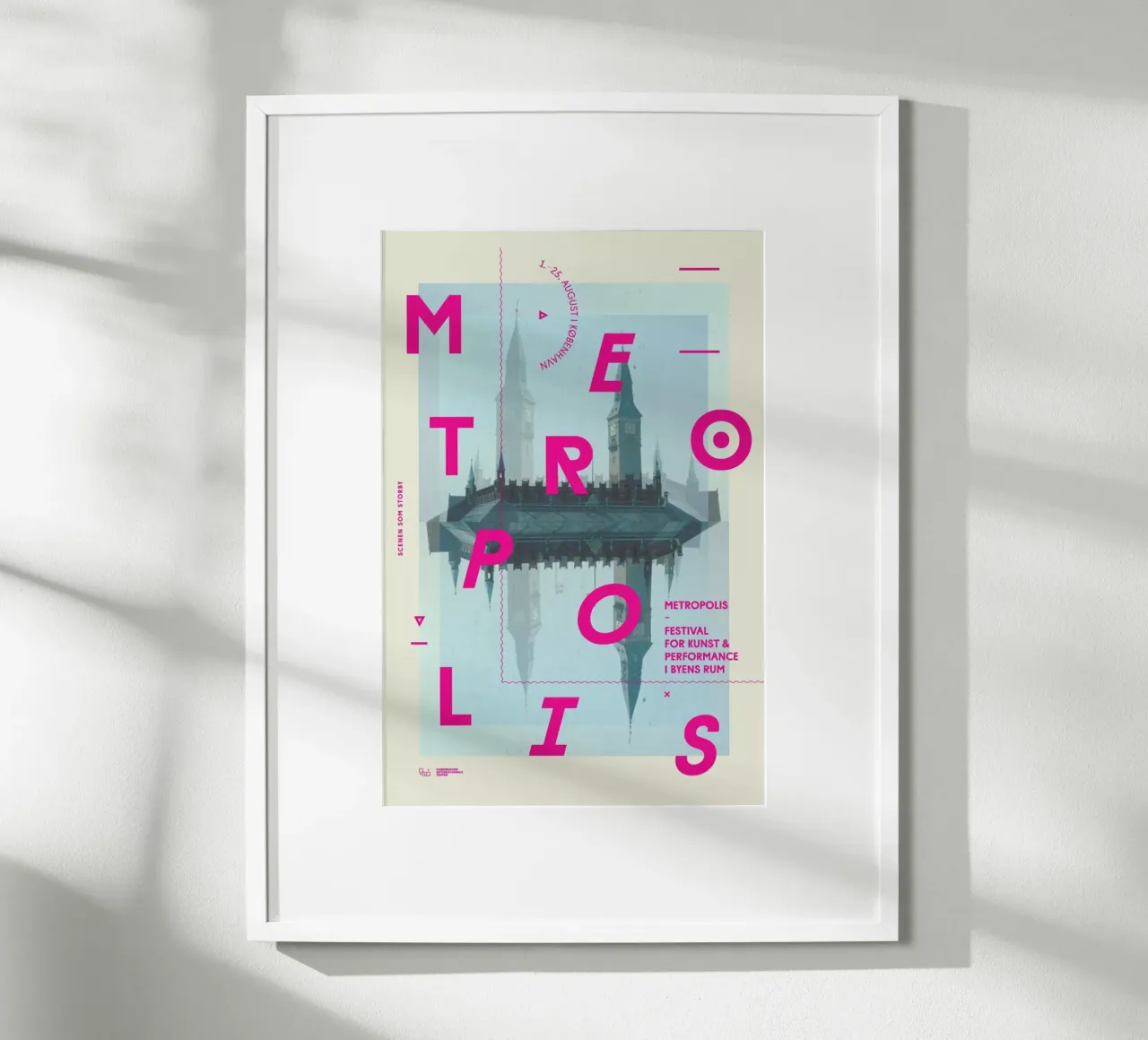 Metropolis1 poster con telaio in alluminio da Andreas Jarner