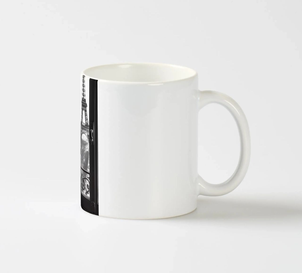 Kaffeepause a Parigi tazza in ceramica da M-Ulrich-Digital Art