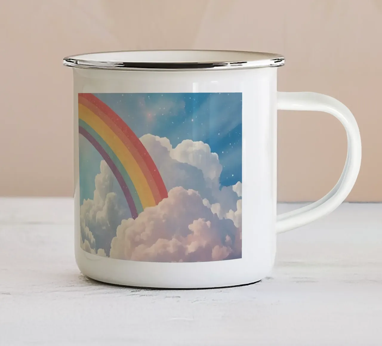Sogni Arcobaleno sopra le nuvole nel cielo stellato tazza in smalto da DesignDoodle