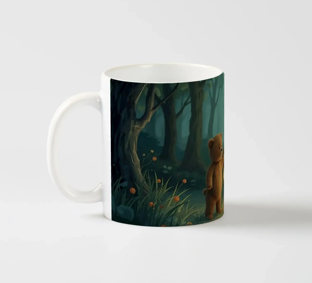 Orsacchiotto smarrito che tiene una lanterna nella foresta tazza in ceramica da DesignDoodle