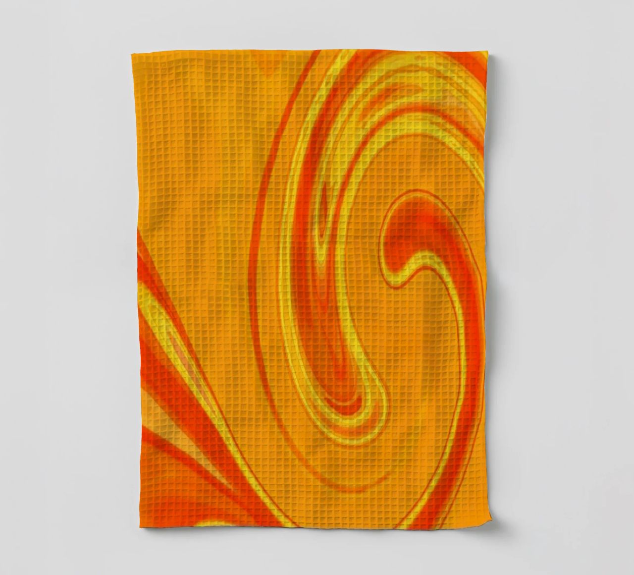 Abstract dynamisch patroon in geel, oranje en rood. theedoek van Something for you