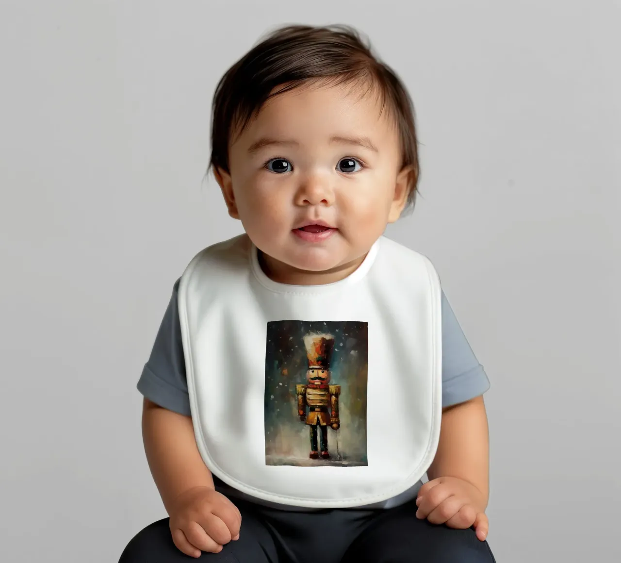 Nussknacker Soldat – Classic Nutcracker Art Print Babylätzchen von Cozy Vibes