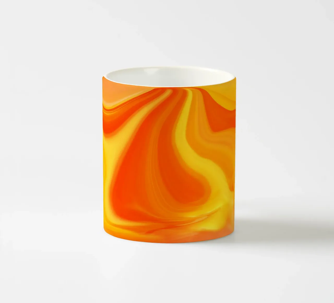 Abstraktes dynamisches Muster in gelb, orange und rot. Keramik Tasse von Something for you