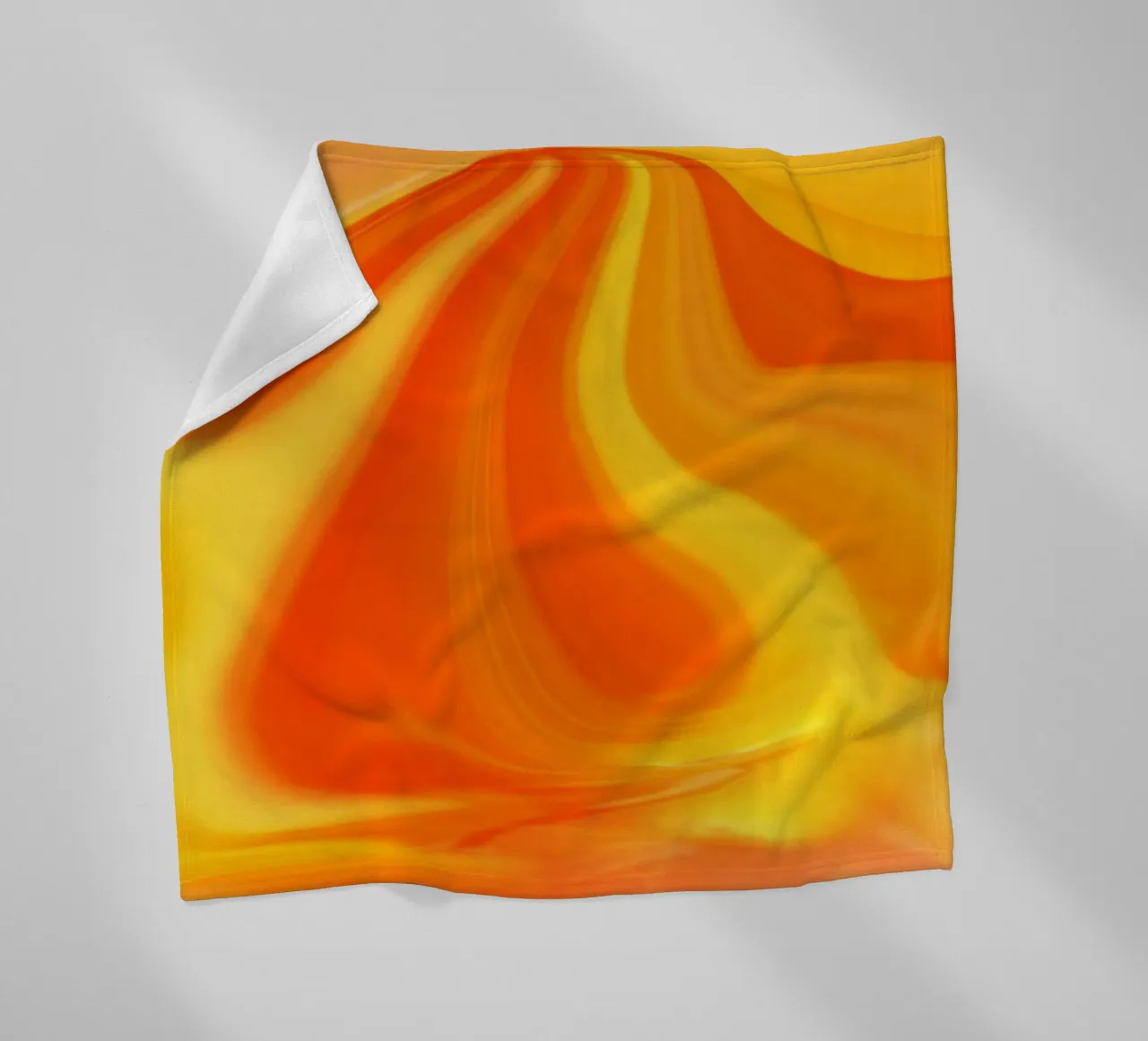 Abstraktes dynamisches Muster in gelb, orange und rot. Fleecedecke von Something for you