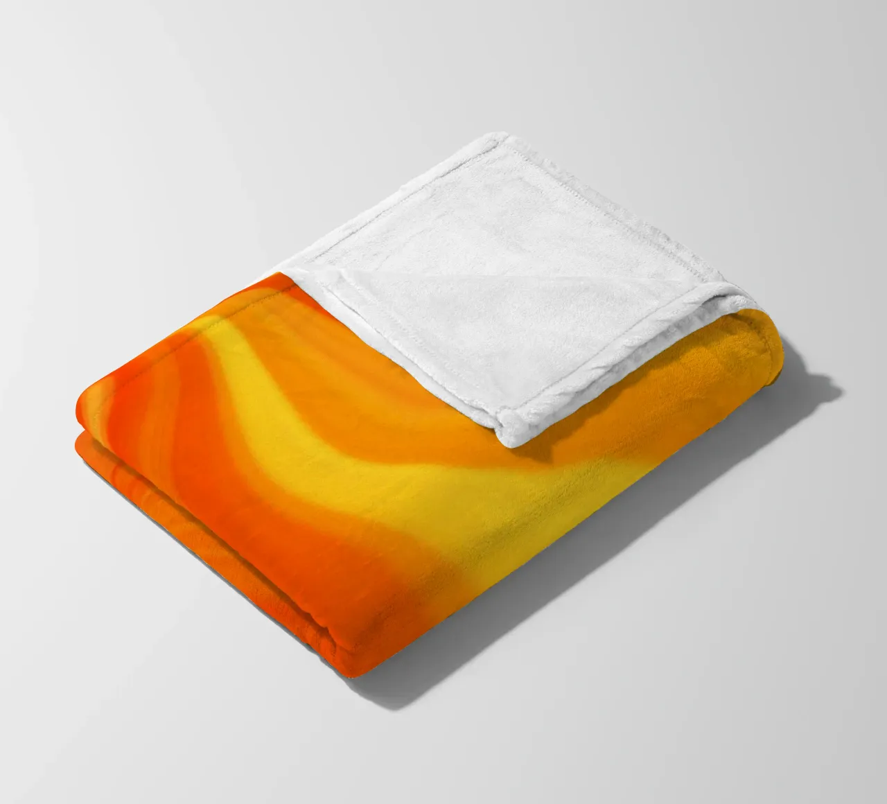 Abstraktes dynamisches Muster in gelb, orange und rot. Fleecedecke von Something for you