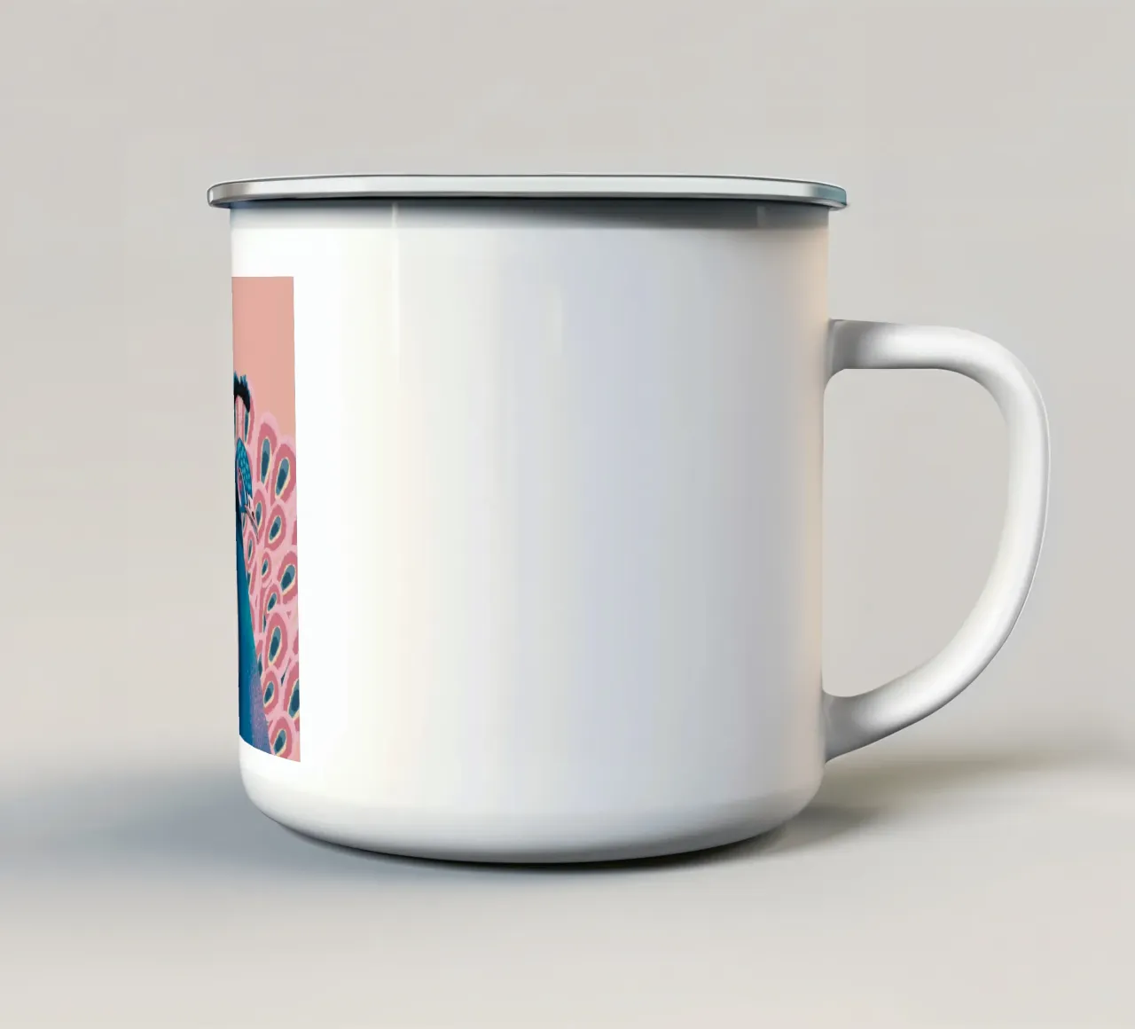 Piume di pavone maschio colorate tazza in smalto da igoshartwrks