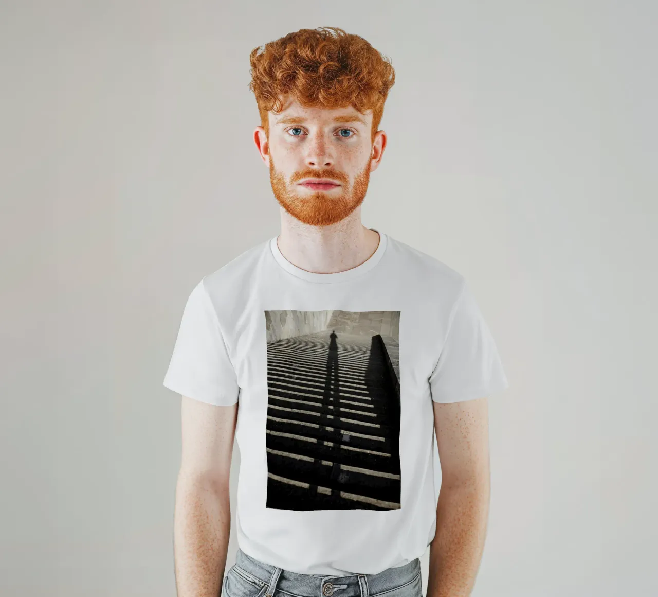 Gioco di ombre, Valhalla t-shirt da Simon Koy