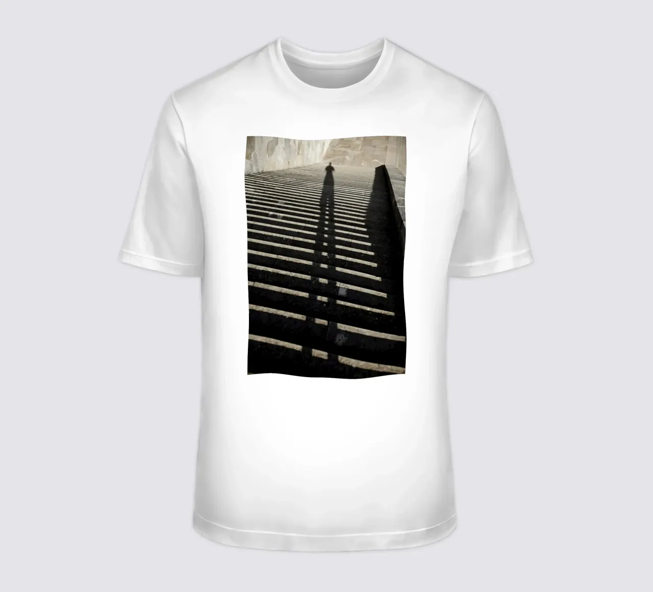 Gioco di ombre, Valhalla t-shirt da Simon Koy