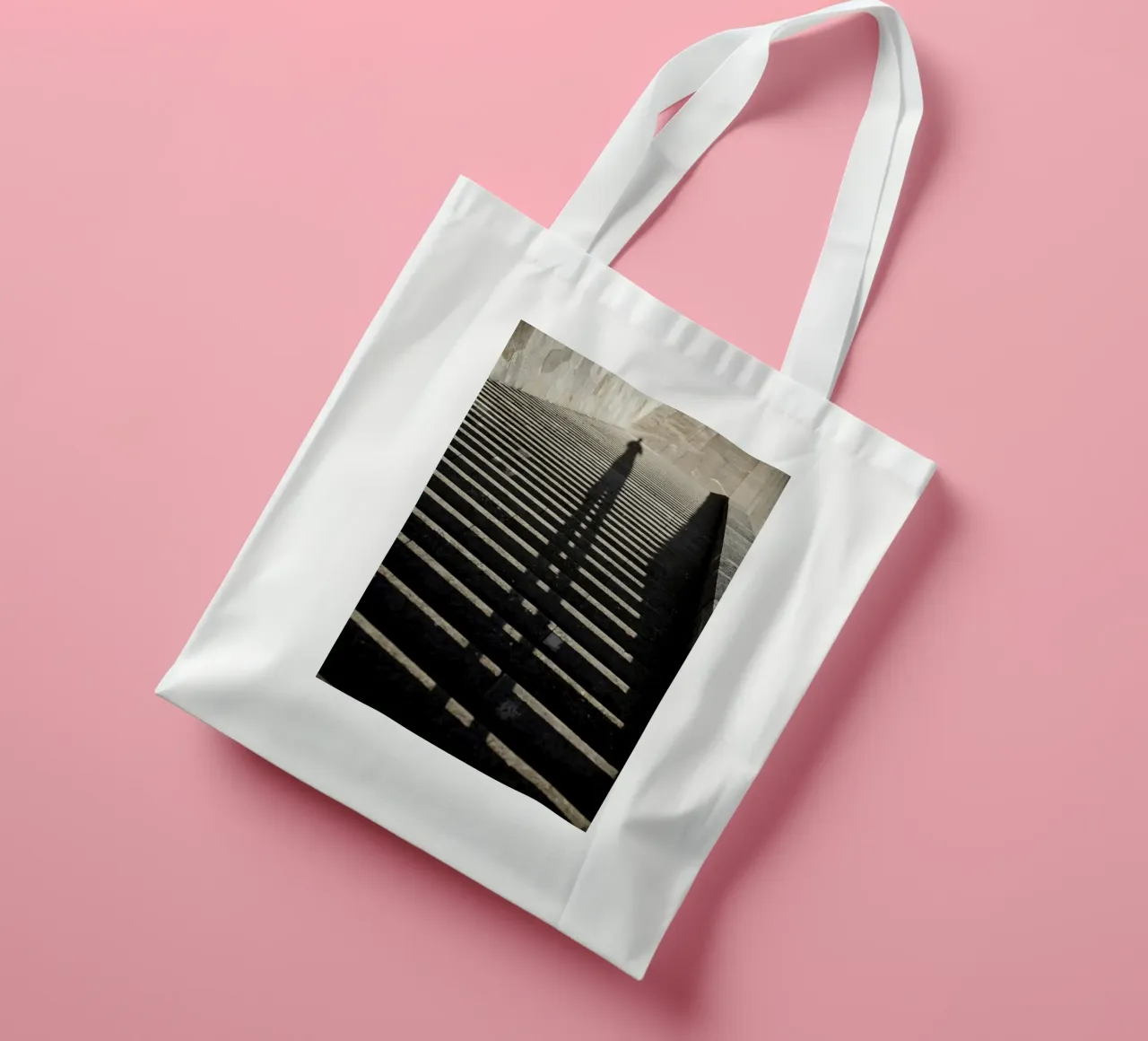 Gioco di ombre, Valhalla borsa in juta da Simon Koy