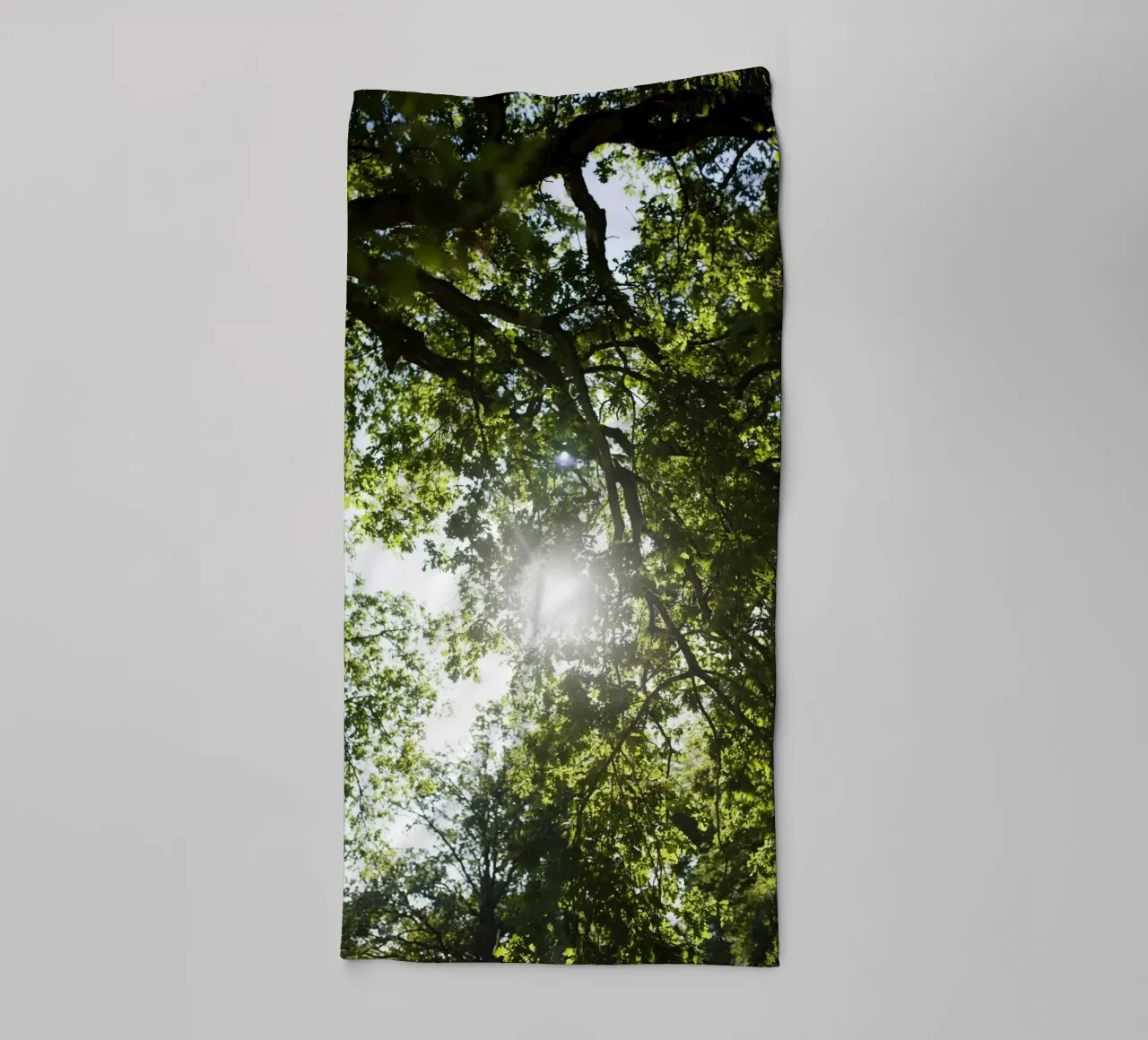 Tree, Valhalla towel by Simon Koy