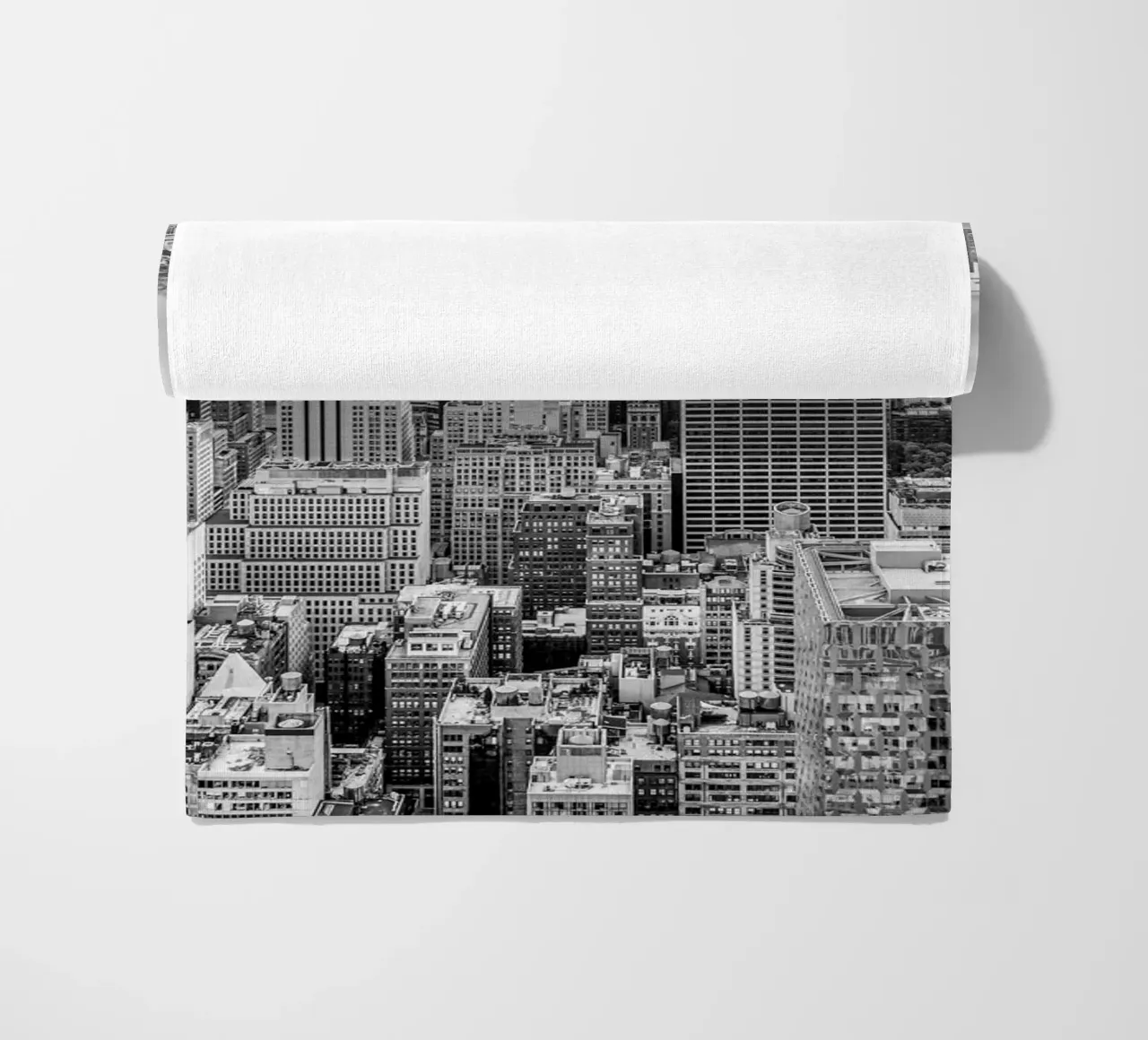 Modern Metropole NYC toalla de playa de Carinaprint