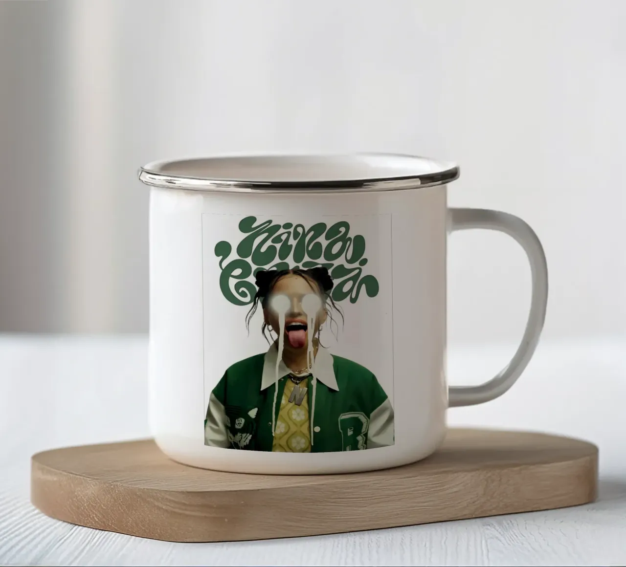 Sguardo elettrico tazza in smalto da vintage