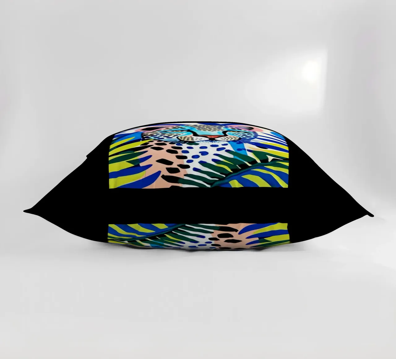 Classico colore blu leopardo cuscino da igoshartwrks
