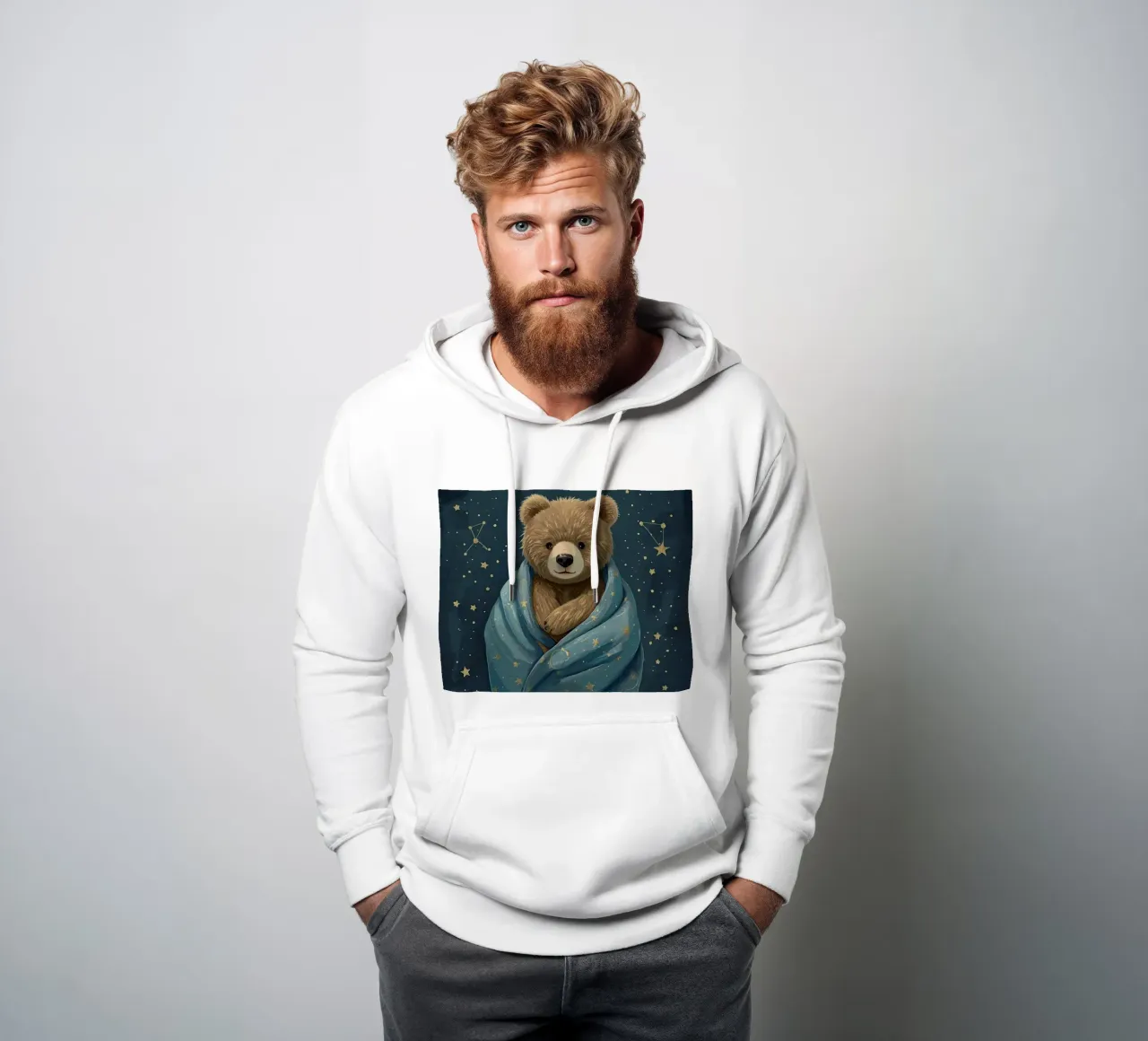 Orsetto avvolto in una coperta stellata felpa con cappuccio da DesignDoodle