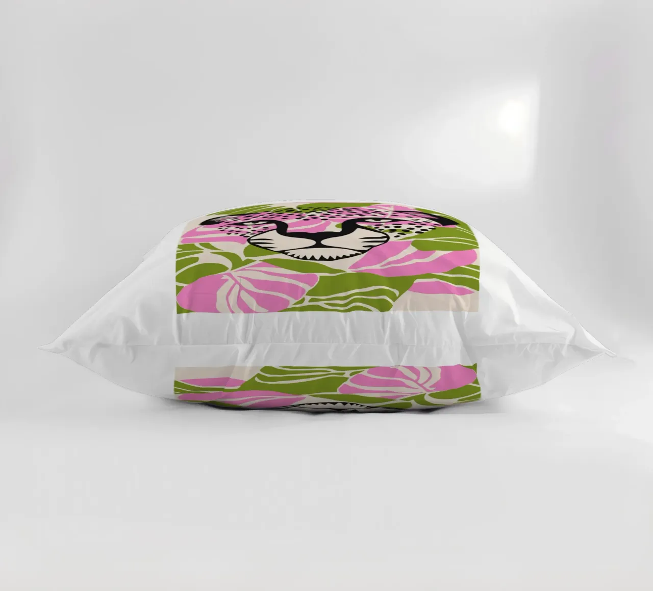 Design a faccia piatta Tiger Classic cuscino da igoshartwrks