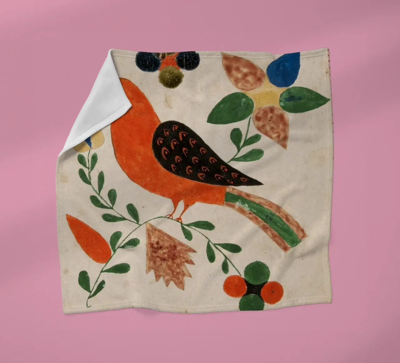 Bird Facing Left on Flowering coperta in pile da vintageshop