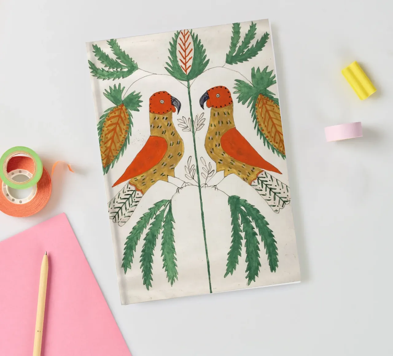 Two Red and Yellow Parrots Facing Each Other diario da vintageshop