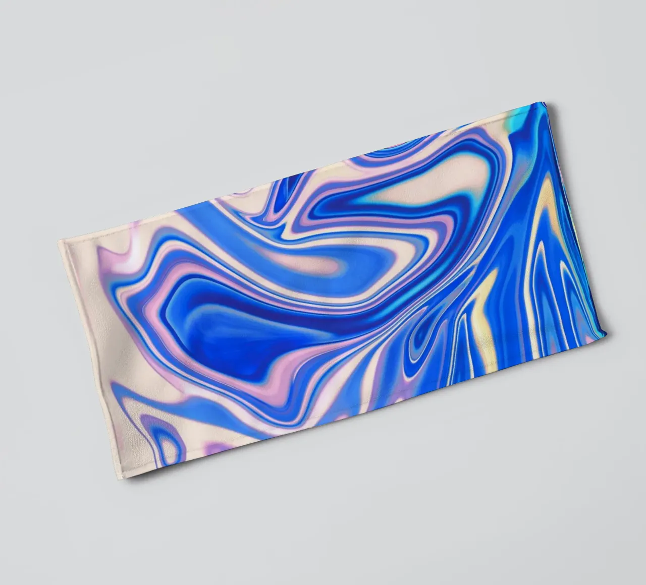 Motivo dinamico astratto in bianco, blu e rosa. asciugamano da bagno da Something for you