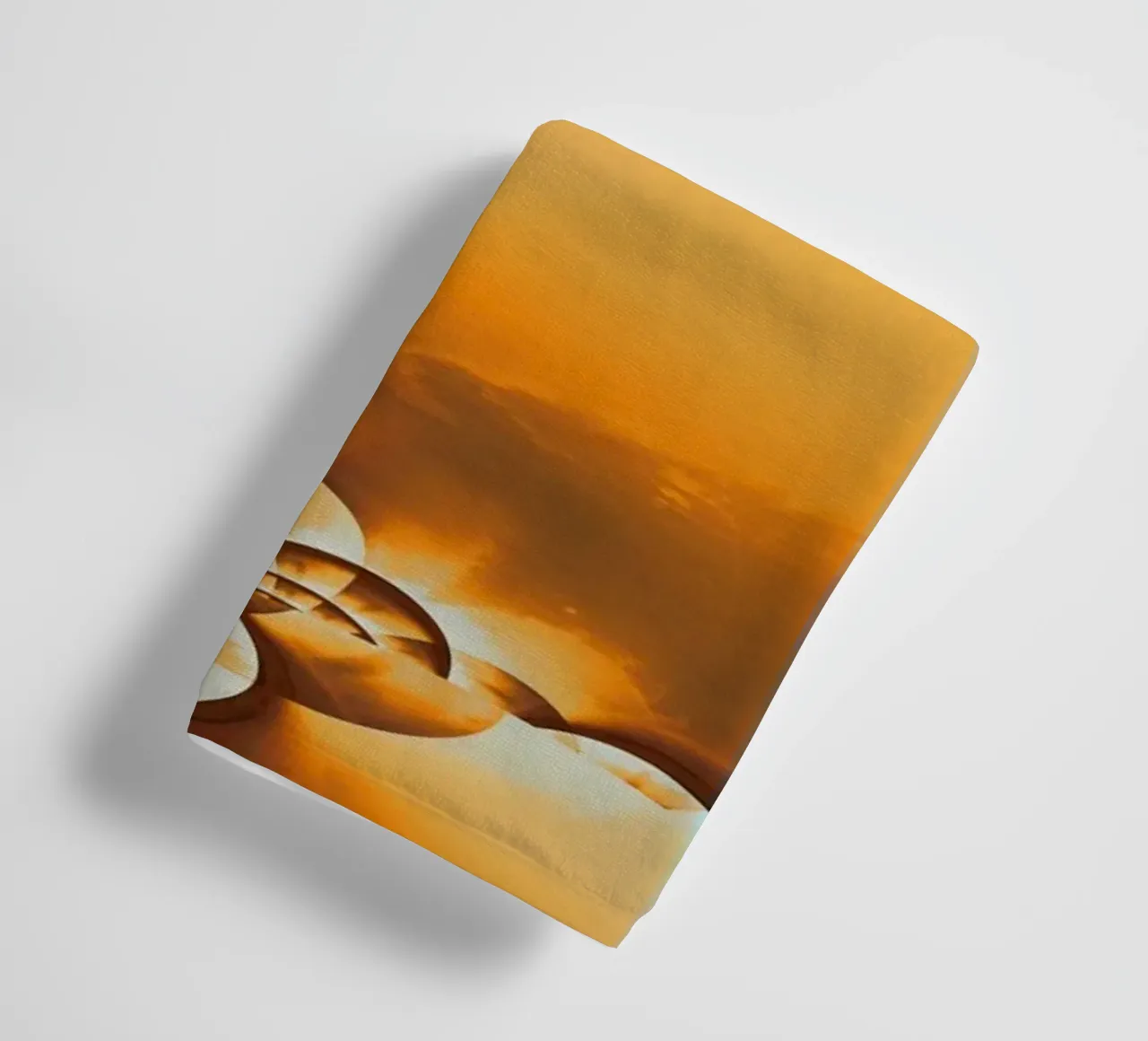 Abstraktes dynamisches Muster in gelb, orange und braun. Handtuch von Something for you